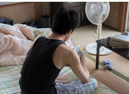 一人暮らしおじさんって休日は何してるの