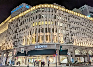 百貨店免税売り上げ、全店舗でマイナス。ついに中国人観光客自粛の影響が出始める…