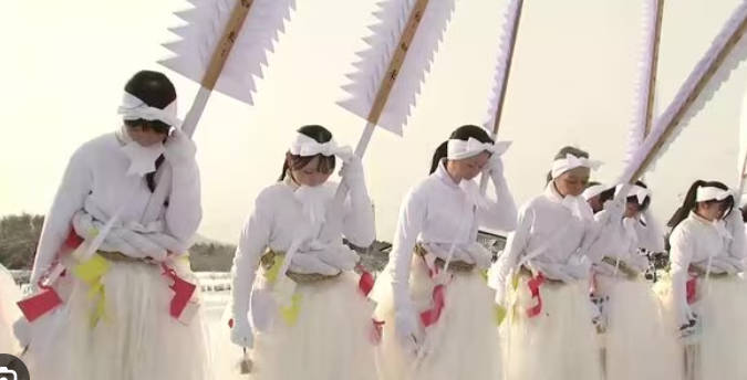 全国的にも珍しい「女性の裸参り」　〇・〇学生も参加して開催