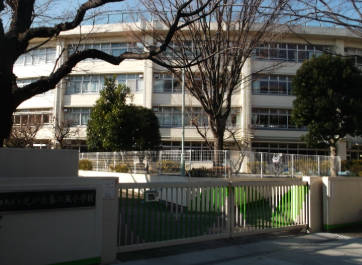 【東京】高齢化で外国人の入居相次ぐ光が丘団地、小学校では日本語「個別」指導…校長「増加スピードに対応追いつかない」　練馬