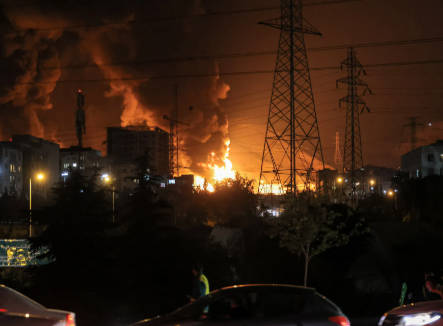 【速報】 米国、イラン首都テヘランに軍事攻撃する案  「イラン国民はかつてないほど自由を求めている」