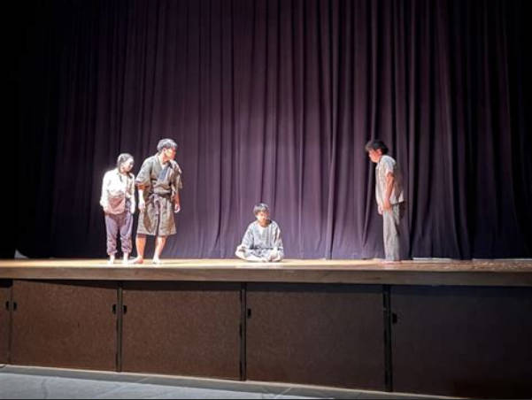 再）三重県の中学教師「平和劇です。いかがですか」沖縄戦のガマで銃剣で赤ん坊突き刺す日本兵中学生演じる