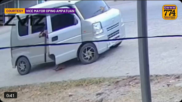 フィリピンの市長、ゲリラのRPG7直撃も公用ランクルが衝撃に耐え話題