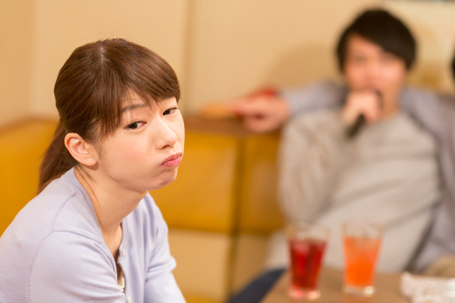 【調査】“割り勘負け”がSNSで話題　お酒を飲まない人にとってどんな会計が理想？　「飲んだ人が多めに払う」よりも多かった回答とは
