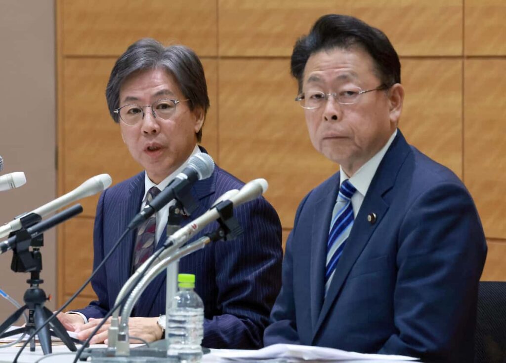 【米軍普天間飛行場（沖縄県宜野湾市）の名護市辺野古移設、政府方針の通り工事を進める】安住幹事長 「ストップすることは現実的ではない」