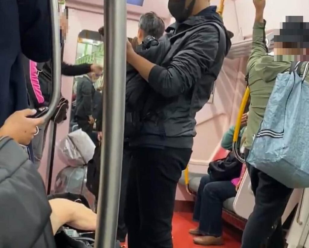 【X】「てめぇだよ！」優先席で通話の女性客に大声で怒鳴る　JR山手線で男性客が非常停止ボタン、「すごい迷惑…」