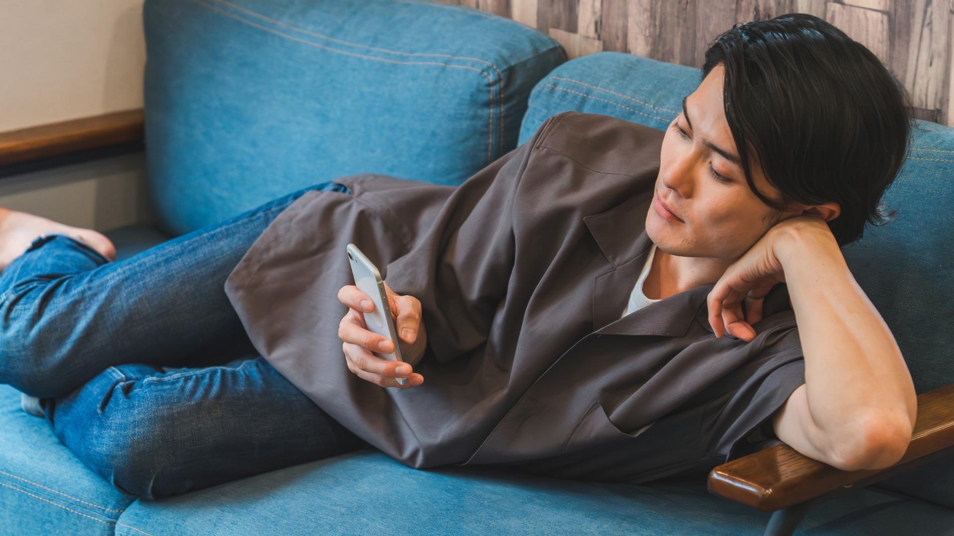 【恋愛】XとYoutubeを見ている独身男女は「恋愛相手と出会えない・交際相手がいない」という事実