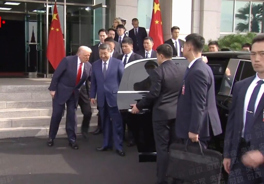 会談終了後の習近平とトランプ、完全に立場が逆転してしまい世界が動揺ww